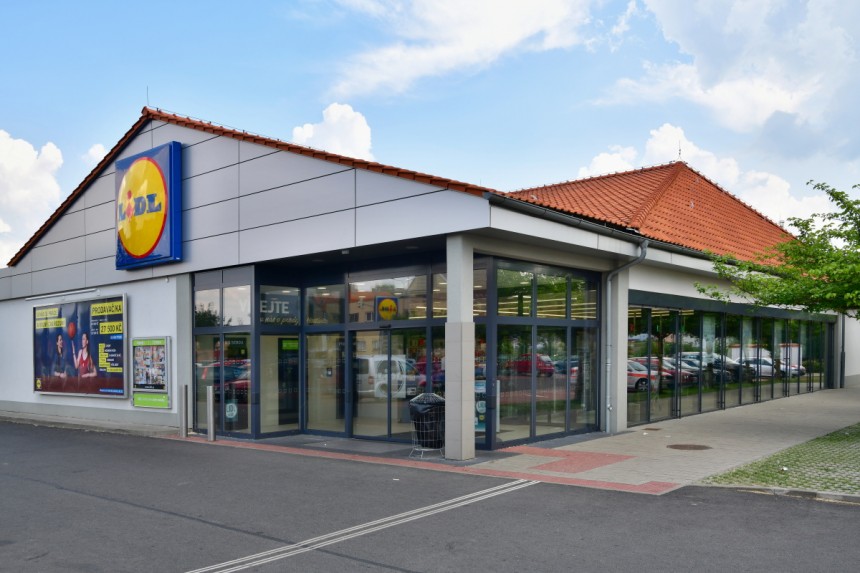 LIDL Hostivice, ul. Čsl. Armády 488 – přístavba Bake Off a desetiletá modernizace