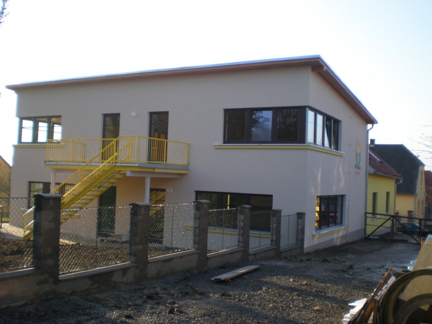 Mateřská škola v Benátkách nad Jizerou – rekonstrukce a přístavba domu č.p. 432